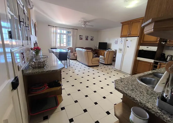 Telo フンシャル